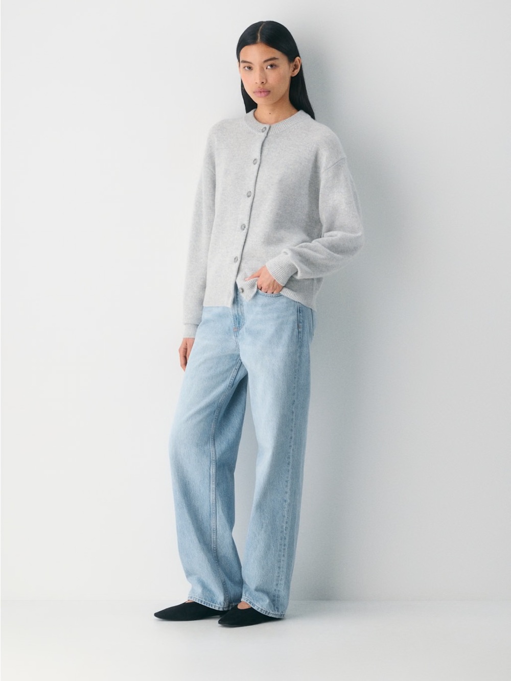 Aritzia Essential Cashmere Allegory Cardigan